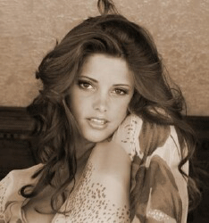 ashley-greene-2.gif